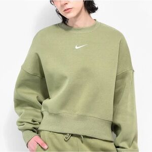 Nike Phoenix Green Crewneck Size L